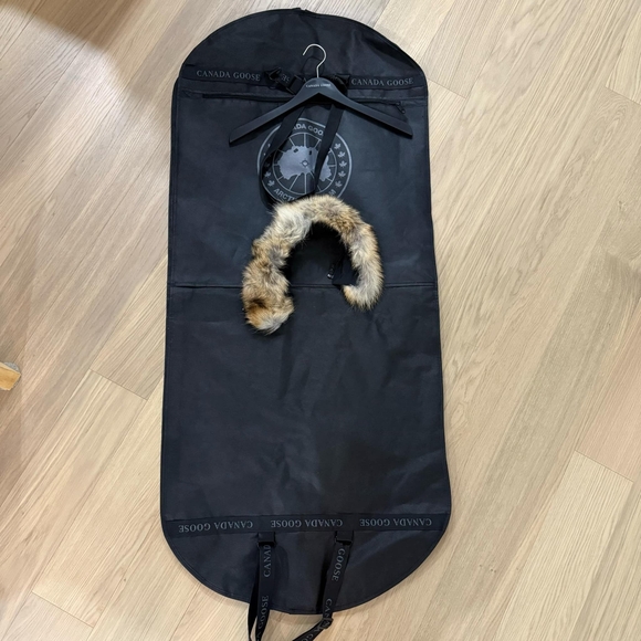 Canada Goose Fusion Trillium Parka XS (Women) - Picture 3 of 3